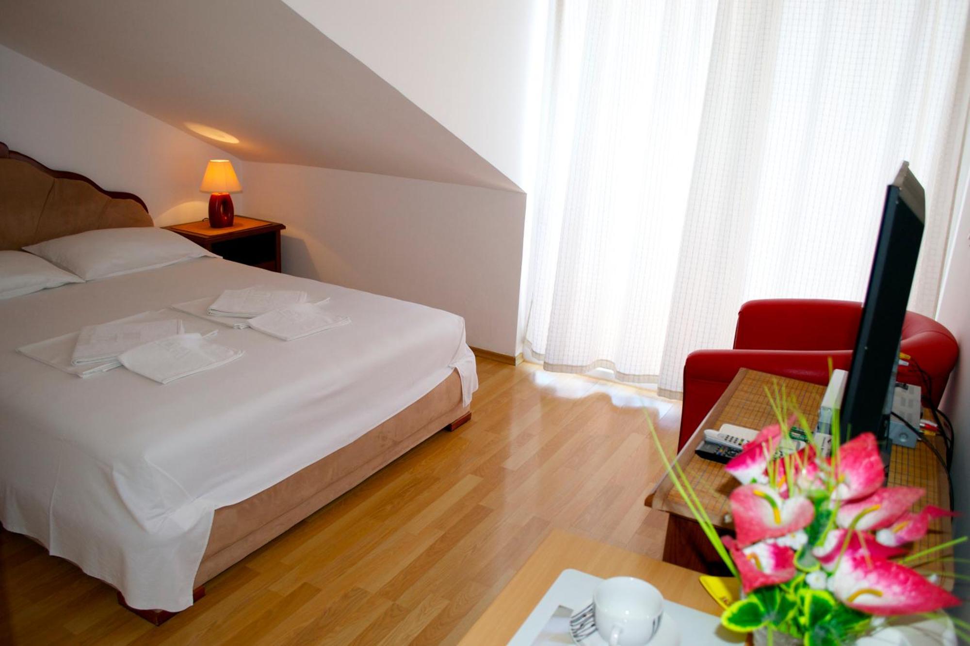Apartments Luka บุดวา ห้อง รูปภาพ