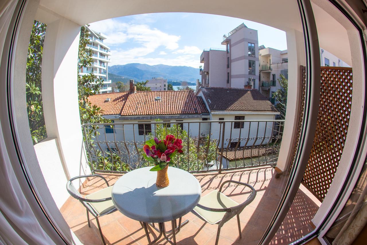 Apartments Luka บุดวา ภายนอก รูปภาพ