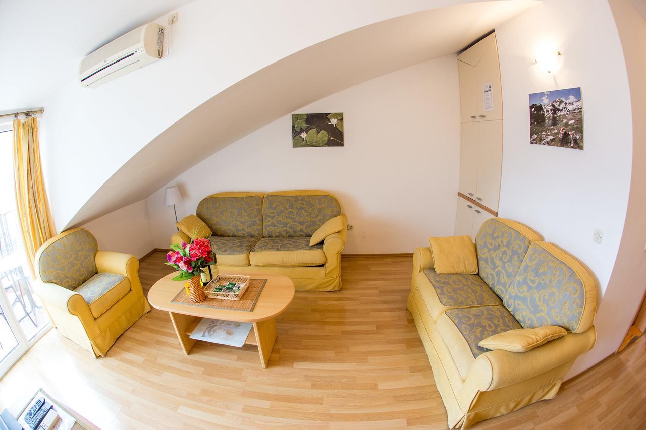 Apartments Luka บุดวา ภายนอก รูปภาพ
